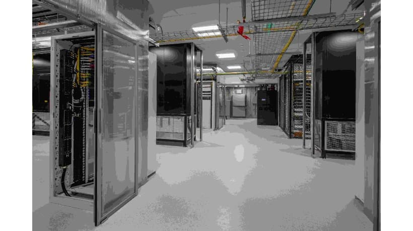 Optimizing Uptime and Environmental Control with Advantech’s LoRaWAN Monitoring Solutions